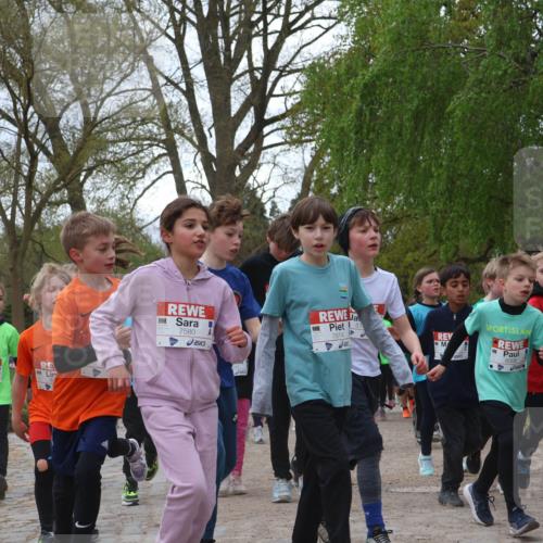 25.04.2026 - Das Zehntel Zöllner http://msf.ph/oto/9608340 25.04.2026 09:43:37 Laufen 7319, 7580, 51, 7614, 6006, 7551 meine-sportfotos.de