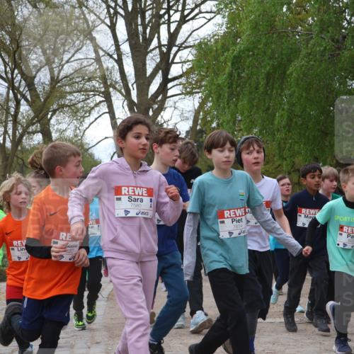 25.04.2026 - Das Zehntel Zöllner http://msf.ph/oto/9608346 25.04.2026 09:43:37 Laufen 618, 6207, 7580, 7614, 6006 meine-sportfotos.de