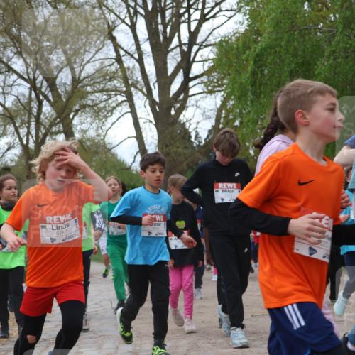 25.04.2026 - Das Zehntel Zöllner http://msf.ph/oto/9608367 25.04.2026 09:43:38 Laufen 7131, 6187, 6844, 7614 meine-sportfotos.de