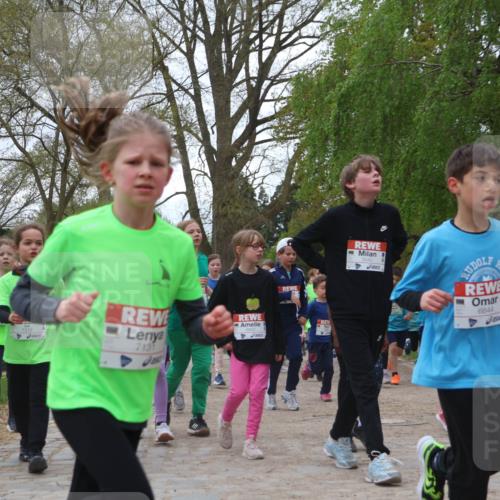 25.04.2026 - Das Zehntel Zöllner http://msf.ph/oto/9608388 25.04.2026 09:43:39 Laufen 7319, 7131, 6844 meine-sportfotos.de