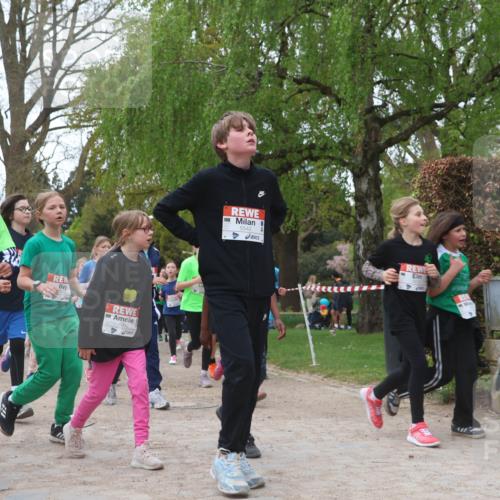 25.04.2026 - Das Zehntel Zöllner http://msf.ph/oto/9608403 25.04.2026 09:43:40 Laufen 7322, 5542 meine-sportfotos.de