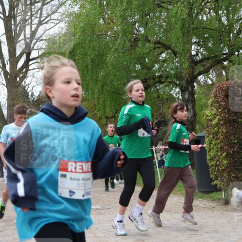 25.04.2026 - Das Zehntel Zöllner http://msf.ph/oto/9608503 25.04.2026 09:43:44 Laufen 5735 meine-sportfotos.de