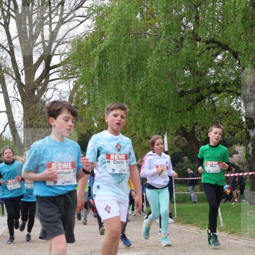 25.04.2026 - Das Zehntel Zöllner http://msf.ph/oto/9608520 25.04.2026 09:43:45 Laufen 6950, 6945 meine-sportfotos.de
