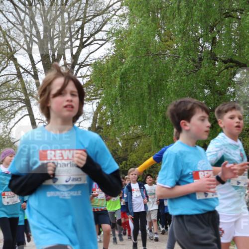 25.04.2026 - Das Zehntel Zöllner http://msf.ph/oto/9608533 25.04.2026 09:43:45 Laufen 6892 meine-sportfotos.de