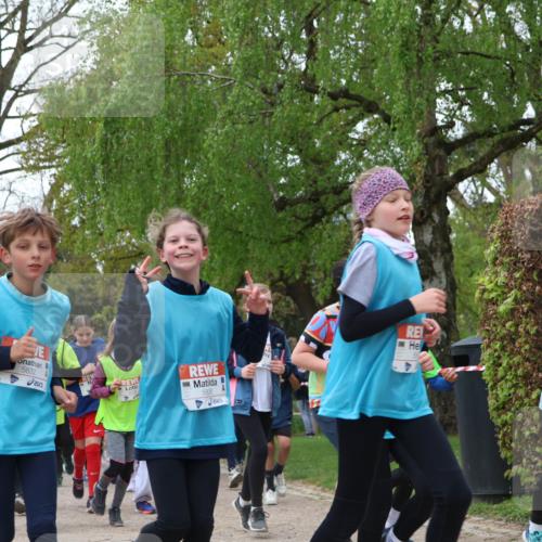 25.04.2026 - Das Zehntel Zöllner http://msf.ph/oto/9608574 25.04.2026 09:43:47 Laufen 5832, 5806 meine-sportfotos.de