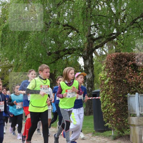 25.04.2026 - Das Zehntel Zöllner http://msf.ph/oto/9608614 25.04.2026 09:43:49 Laufen 6101, 6098 meine-sportfotos.de