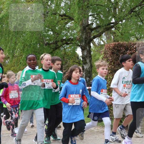 25.04.2026 - Das Zehntel Zöllner http://msf.ph/oto/9608668 25.04.2026 09:43:51 Laufen 5531, 5547, 293, 630, 5799, 1, 000 meine-sportfotos.de