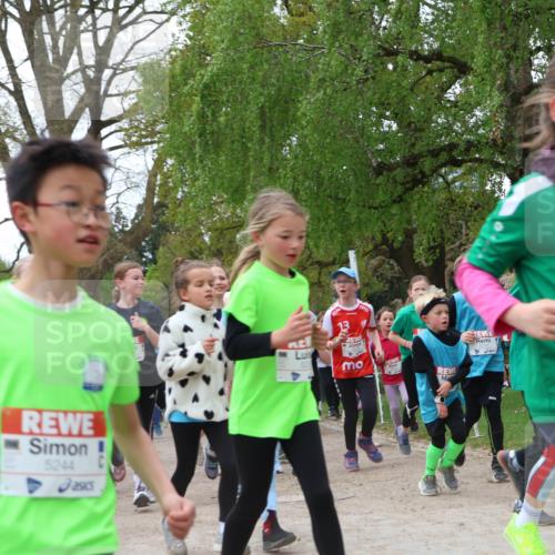 25.04.2026 - Das Zehntel Zöllner http://msf.ph/oto/9608721 25.04.2026 09:43:54 Laufen 25103, 5244, 13 meine-sportfotos.de