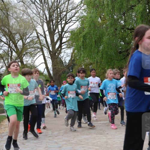 25.04.2026 - Das Zehntel Zöllner http://msf.ph/oto/9608779 25.04.2026 09:43:56 Laufen 4 meine-sportfotos.de