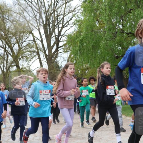 25.04.2026 - Das Zehntel Zöllner http://msf.ph/oto/9608873 25.04.2026 09:44:02 Laufen 5708, 8047, 5377 meine-sportfotos.de