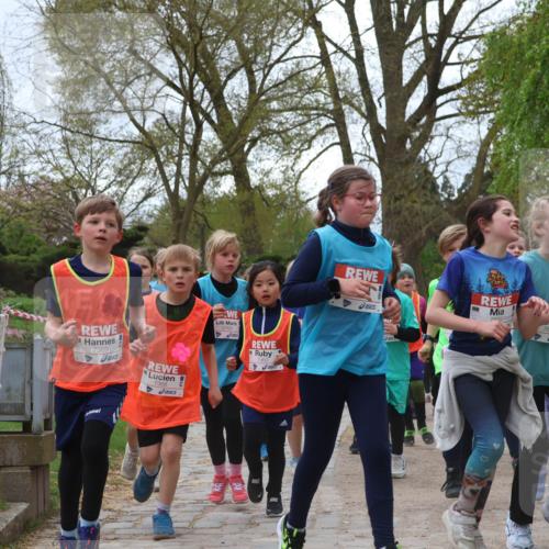 25.04.2026 - Das Zehntel Zöllner http://msf.ph/oto/9609005 25.04.2026 09:44:09 Laufen 7369, 7368, 7503, 7638 meine-sportfotos.de