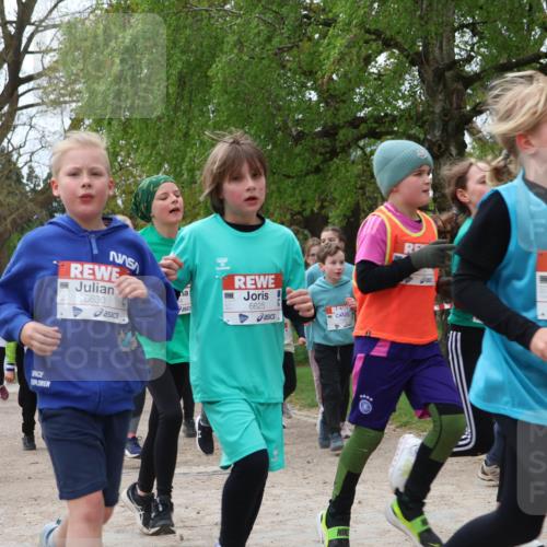 25.04.2026 - Das Zehntel Zöllner http://msf.ph/oto/9609053 25.04.2026 09:44:11 Laufen 36, 6630, 6625, 5764, 7942, 4 meine-sportfotos.de