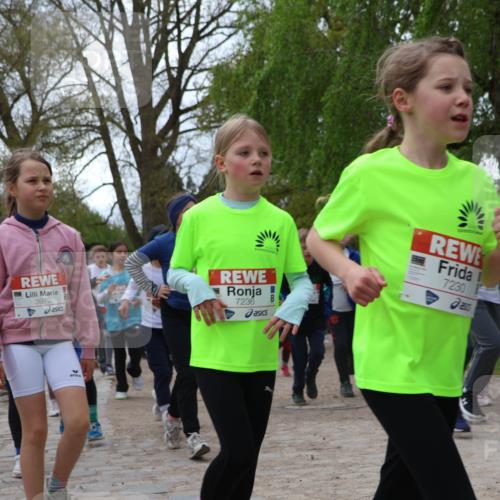 25.04.2026 - Das Zehntel Zöllner http://msf.ph/oto/9609071 25.04.2026 09:44:12 Laufen 3970, 7236, 7230, 250 meine-sportfotos.de
