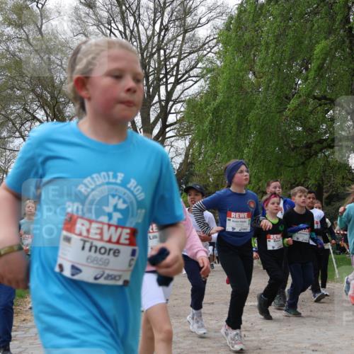 25.04.2026 - Das Zehntel Zöllner http://msf.ph/oto/9609079 25.04.2026 09:44:13 Laufen 20, 4, 6859, 342 meine-sportfotos.de