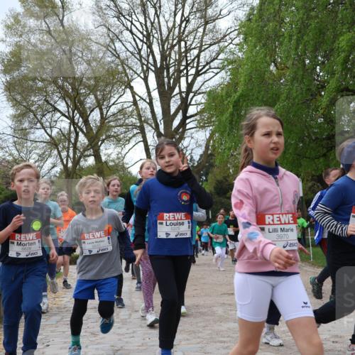 25.04.2026 - Das Zehntel Zöllner http://msf.ph/oto/9609090 25.04.2026 09:44:13 Laufen 6628, 6645, 5375, 3970, 10162 meine-sportfotos.de