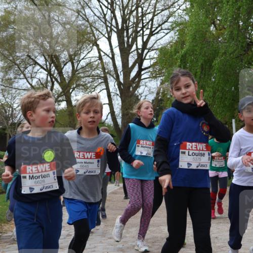 25.04.2026 - Das Zehntel Zöllner http://msf.ph/oto/9609103 25.04.2026 09:44:14 Laufen 6628, 6645, 5808, 5375, 6643 meine-sportfotos.de
