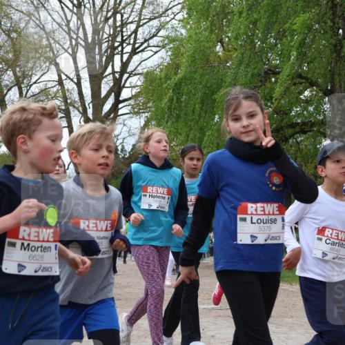 25.04.2026 - Das Zehntel Zöllner http://msf.ph/oto/9609106 25.04.2026 09:44:14 Laufen 6628, 45, 5375, 6643 meine-sportfotos.de