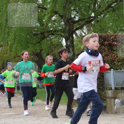25.04.2026 - Das Zehntel Zöllner http://msf.ph/oto/9609188 25.04.2026 09:44:18 Laufen 5000 meine-sportfotos.de