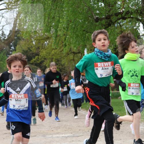 25.04.2026 - Das Zehntel Zöllner http://msf.ph/oto/9609258 25.04.2026 09:44:21 Laufen 8000, 7838, 6878 meine-sportfotos.de