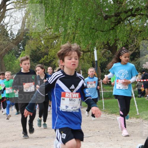 25.04.2026 - Das Zehntel Zöllner http://msf.ph/oto/9609268 25.04.2026 09:44:22 Laufen 6694, 8000, 20, 6902 meine-sportfotos.de