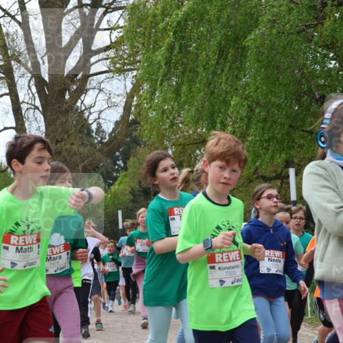 25.04.2026 - Das Zehntel Zöllner http://msf.ph/oto/9609462 25.04.2026 09:44:29 Laufen 6586, 7333, 7876, 7335, 5380 meine-sportfotos.de