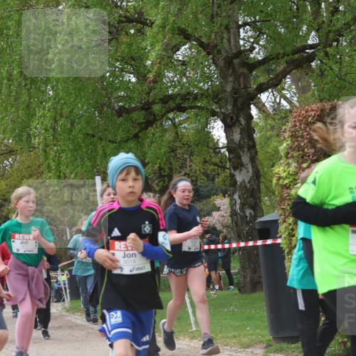 25.04.2026 - Das Zehntel Zöllner http://msf.ph/oto/9609514 25.04.2026 09:44:32 Laufen 408, 8014, 7155 meine-sportfotos.de