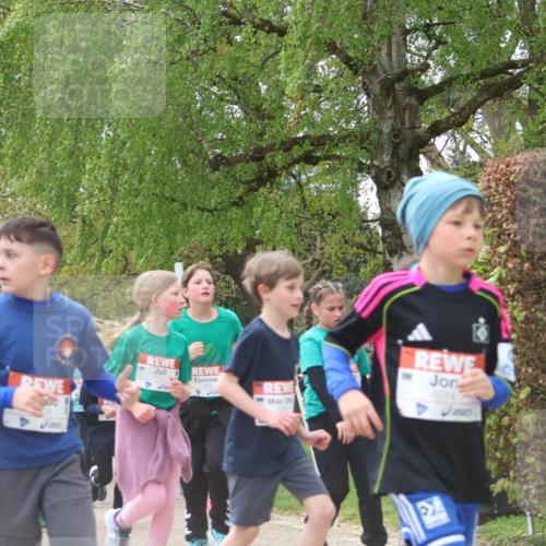 25.04.2026 - Das Zehntel Zöllner http://msf.ph/oto/9609524 25.04.2026 09:44:32 Laufen 30, 8014 meine-sportfotos.de
