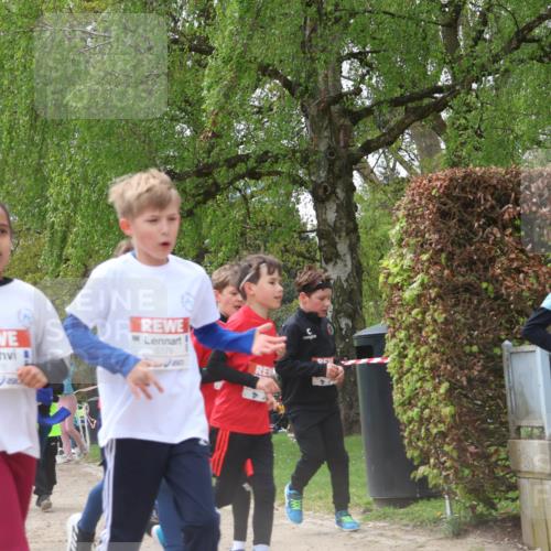 25.04.2026 - Das Zehntel Zöllner http://msf.ph/oto/9609600 25.04.2026 09:44:37 Laufen 5178, 5179 meine-sportfotos.de