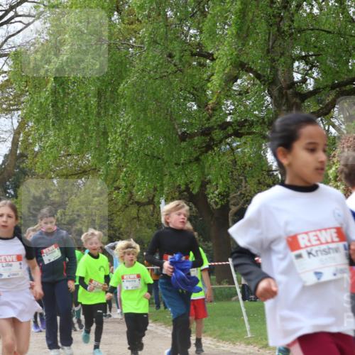 25.04.2026 - Das Zehntel Zöllner http://msf.ph/oto/9609610 25.04.2026 09:44:37 Laufen 5178, 5179 meine-sportfotos.de