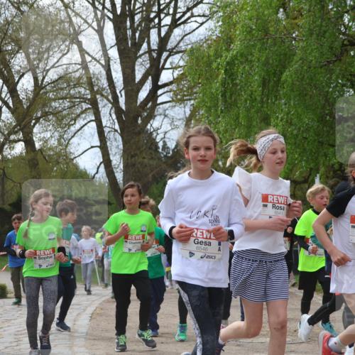 25.04.2026 - Das Zehntel Zöllner http://msf.ph/oto/9609622 25.04.2026 09:44:38 Laufen 7144, 6546, 6541, 6536 meine-sportfotos.de