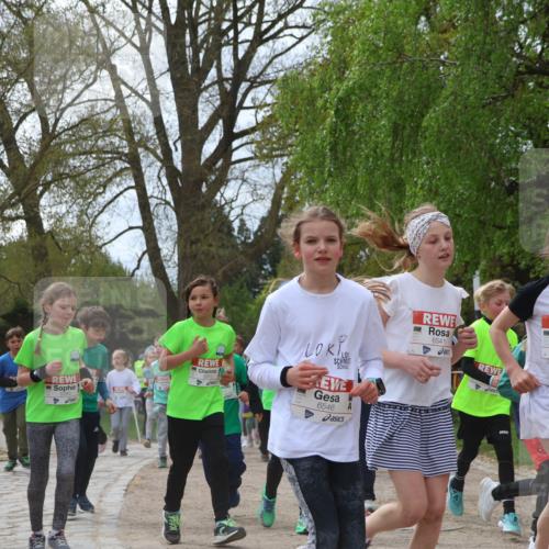 25.04.2026 - Das Zehntel Zöllner http://msf.ph/oto/9609624 25.04.2026 09:44:38 Laufen 7667, 6546, 6541, 6536 meine-sportfotos.de