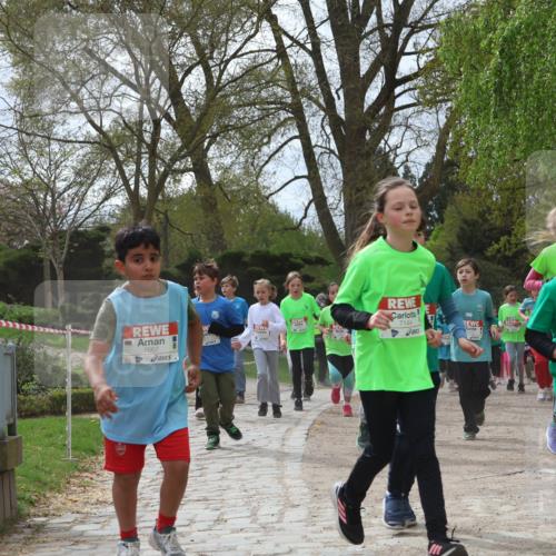 25.04.2026 - Das Zehntel Zöllner http://msf.ph/oto/9609648 25.04.2026 09:44:40 Laufen 7667, 7144, 7613, 7811 meine-sportfotos.de