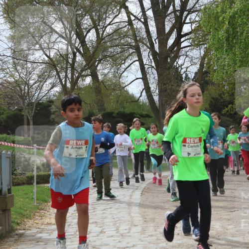25.04.2026 - Das Zehntel Zöllner http://msf.ph/oto/9609650 25.04.2026 09:44:40 Laufen 7667, 7144, 7811 meine-sportfotos.de