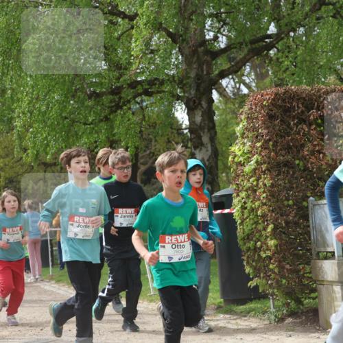 25.04.2026 - Das Zehntel Zöllner http://msf.ph/oto/9609672 25.04.2026 09:44:42 Laufen 7802, 5878 meine-sportfotos.de