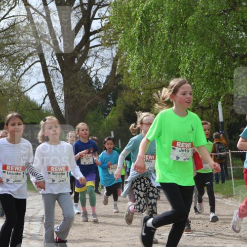 25.04.2026 - Das Zehntel Zöllner http://msf.ph/oto/9609688 25.04.2026 09:44:43 Laufen 5107, 5114, 7579, 7062 meine-sportfotos.de