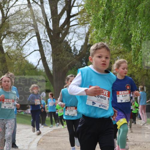 25.04.2026 - Das Zehntel Zöllner http://msf.ph/oto/9609718 25.04.2026 09:44:45 Laufen 7505, 5601, 5341 meine-sportfotos.de