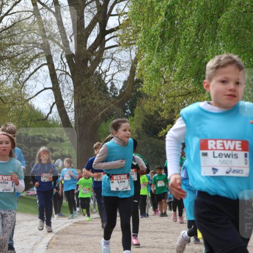 25.04.2026 - Das Zehntel Zöllner http://msf.ph/oto/9609720 25.04.2026 09:44:45 Laufen 7505, 5774, 5601, 7119, 5 meine-sportfotos.de