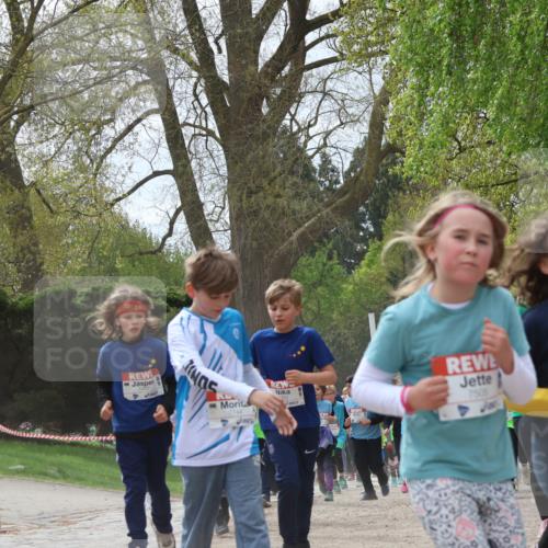 25.04.2026 - Das Zehntel Zöllner http://msf.ph/oto/9609740 25.04.2026 09:44:47 Laufen 7506, 6654, 7744 meine-sportfotos.de