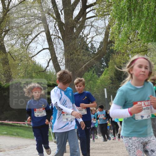 25.04.2026 - Das Zehntel Zöllner http://msf.ph/oto/9609742 25.04.2026 09:44:47 Laufen 7744, 7506 meine-sportfotos.de