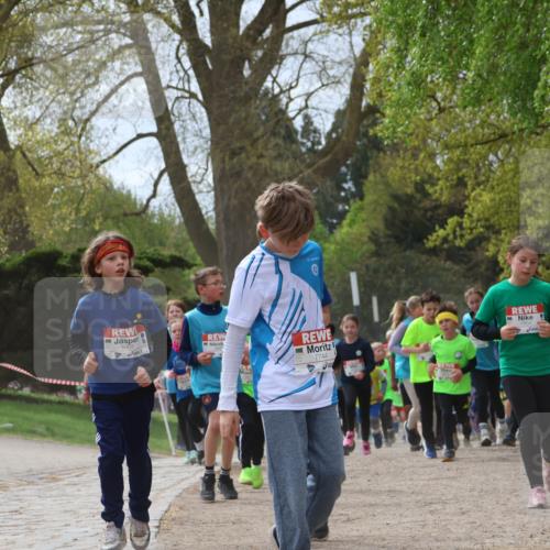 25.04.2026 - Das Zehntel Zöllner http://msf.ph/oto/9609748 25.04.2026 09:44:47 Laufen 5407, 7744, 7934 meine-sportfotos.de