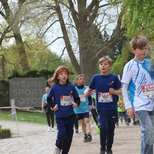 25.04.2026 - Das Zehntel Zöllner http://msf.ph/oto/9609756 25.04.2026 09:44:48 Laufen 5407, 5382, 7744, 7934 meine-sportfotos.de