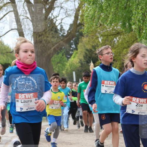 25.04.2026 - Das Zehntel Zöllner http://msf.ph/oto/9609810 25.04.2026 09:44:52 Laufen 8027, 8026, 5681, 5, 5354 meine-sportfotos.de