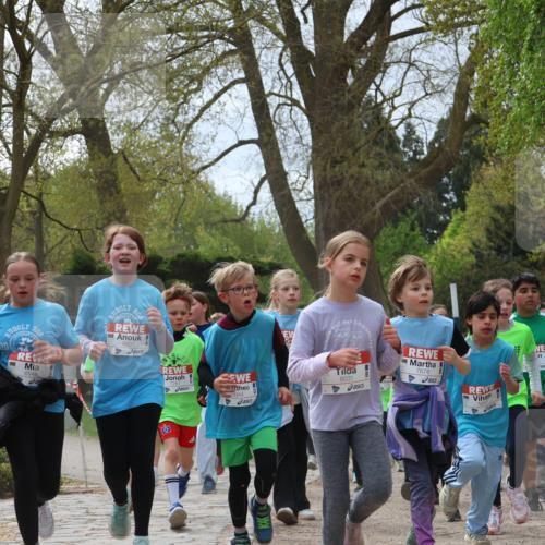 25.04.2026 - Das Zehntel Zöllner http://msf.ph/oto/9609836 25.04.2026 09:44:53 Laufen 20, 6949, 6927, 8031, 4, 7676, 6837 meine-sportfotos.de
