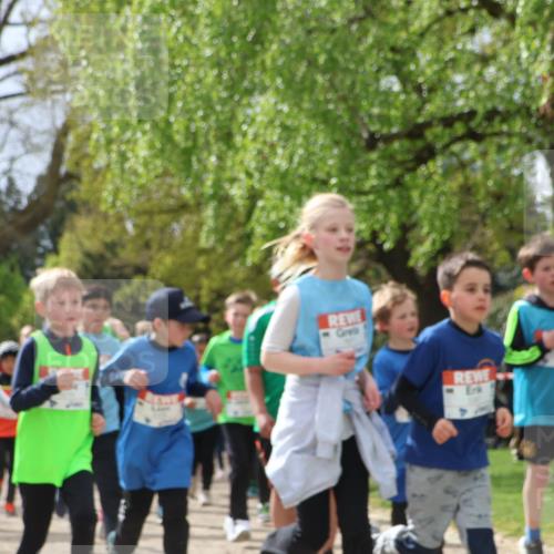 25.04.2026 - Das Zehntel Zöllner http://msf.ph/oto/9609906 25.04.2026 09:44:57 Laufen 14 meine-sportfotos.de