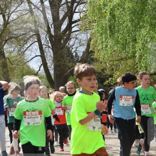 25.04.2026 - Das Zehntel Zöllner http://msf.ph/oto/9609948 25.04.2026 09:44:58 Laufen 5455, 5429, 7266, 7670, 7094 meine-sportfotos.de