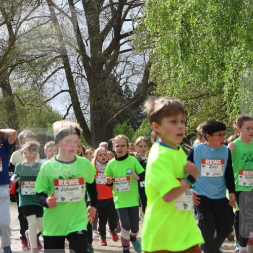 25.04.2026 - Das Zehntel Zöllner http://msf.ph/oto/9609950 25.04.2026 09:44:59 Laufen 5429, 5455, 6467, 7266 meine-sportfotos.de