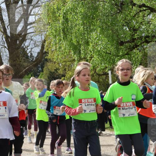 25.04.2026 - Das Zehntel Zöllner http://msf.ph/oto/9609990 25.04.2026 09:45:01 Laufen 6458, 5691, 5271, 5286, 6369, 3 meine-sportfotos.de