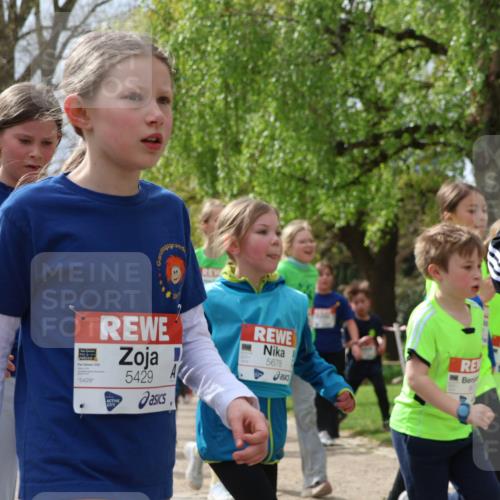 25.04.2026 - Das Zehntel Zöllner http://msf.ph/oto/9610040 25.04.2026 09:45:02 Laufen 2026, 5429, 5429, 5678, 7241 meine-sportfotos.de