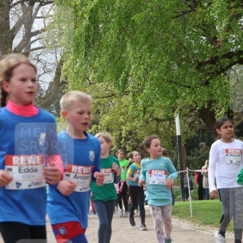 25.04.2026 - Das Zehntel Zöllner http://msf.ph/oto/9610104 25.04.2026 09:45:07 Laufen 6304, 6306, 7609, 6487 meine-sportfotos.de