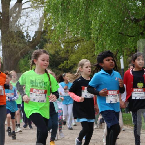 25.04.2026 - Das Zehntel Zöllner http://msf.ph/oto/9610188 25.04.2026 09:45:14 Laufen 7118, 30, 7124, 2513 meine-sportfotos.de